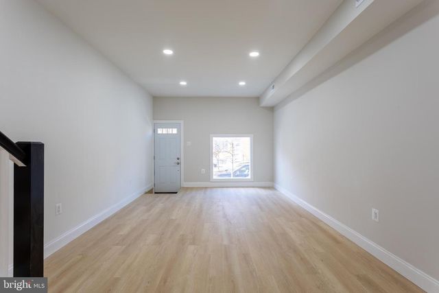 321 S MACON ST, Baltimore, MD 21224