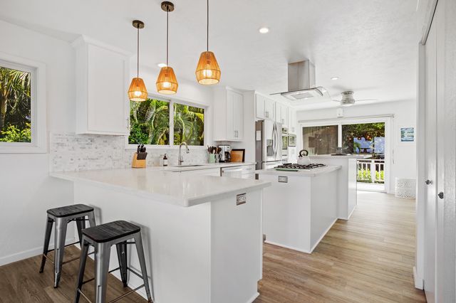 759 Kumulani Dr, Kihei, HI 96753