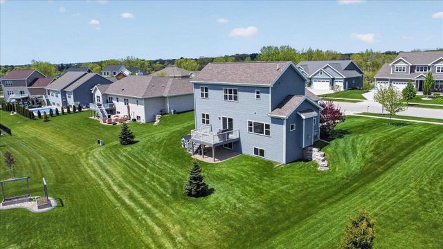 4416 Eagle Ridge Lane, Windsor, WI 53598