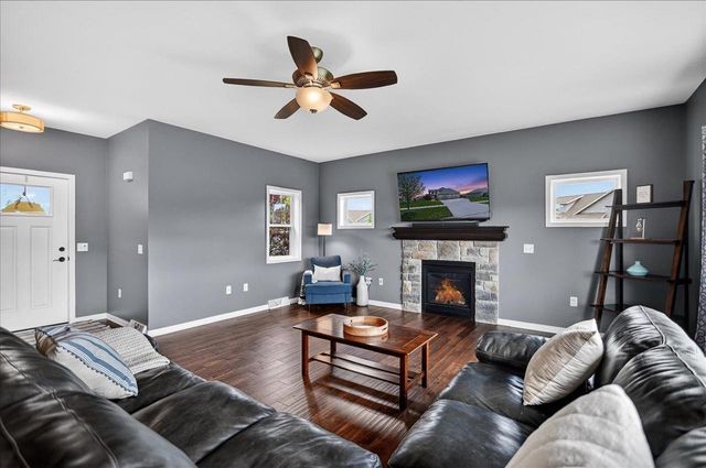 4416 Eagle Ridge Lane, Windsor, WI 53598