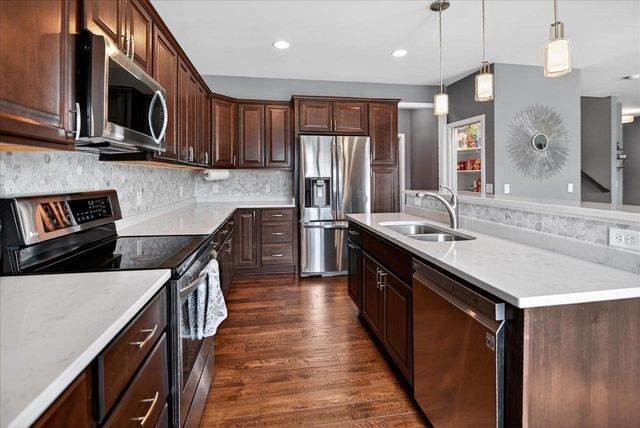 4416 Eagle Ridge Lane, Windsor, WI 53598