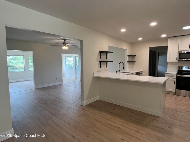 1171 Riviera Drive NE, Palm Bay, FL 32905