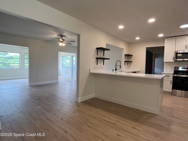 1171 Riviera Drive NE, Palm Bay, FL 32905