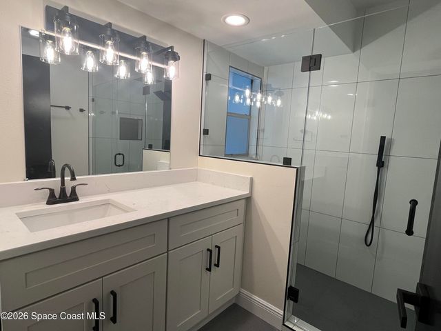 1171 Riviera Drive NE, Palm Bay, FL 32905