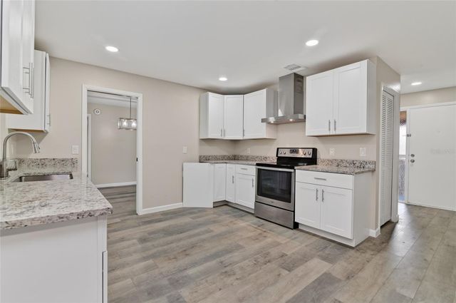 3179 FOXWOOD DR, Apopka, FL 32703