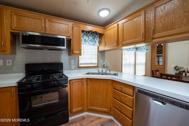 115 Briarwood Court, Whiting, NJ 08759