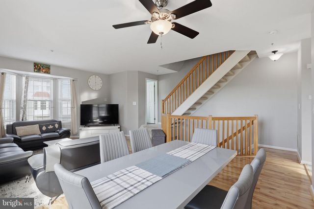 900 TURNING POINT CT, Frederick, MD 21701