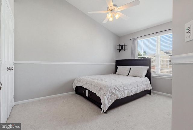 900 TURNING POINT CT, Frederick, MD 21701