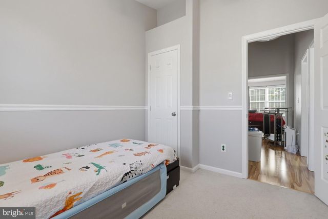 900 TURNING POINT CT, Frederick, MD 21701