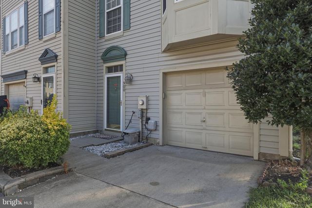 900 TURNING POINT CT, Frederick, MD 21701