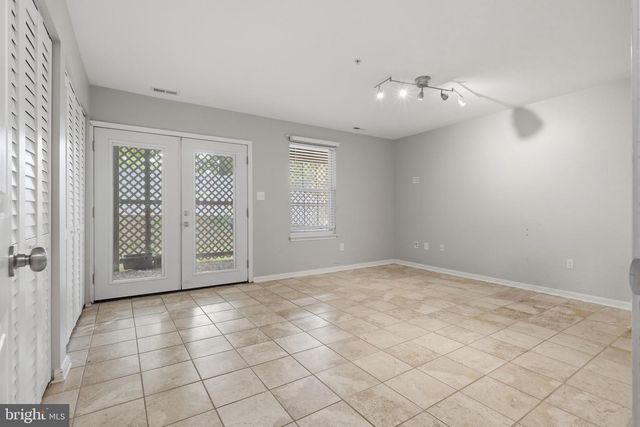900 TURNING POINT CT, Frederick, MD 21701