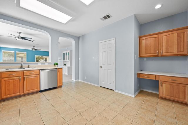 2434 Duval DR, New Braunfels, TX 78130