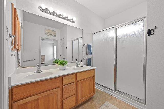 2434 Duval DR, New Braunfels, TX 78130