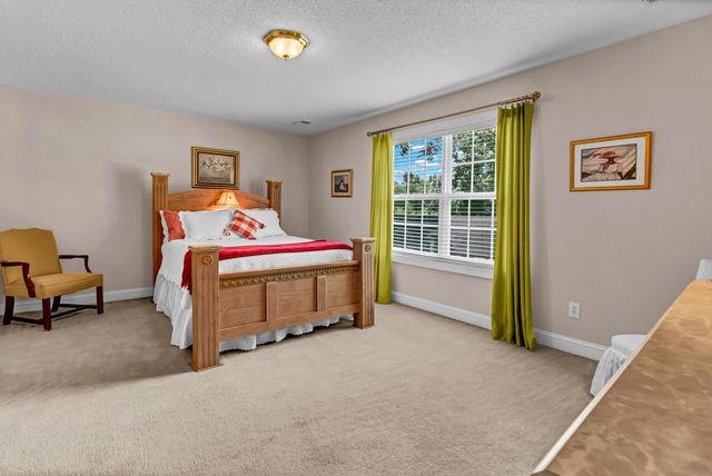 5472 Clearview Drive, North Charleston, SC 29420
