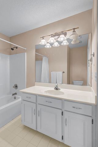 5472 Clearview Drive, North Charleston, SC 29420