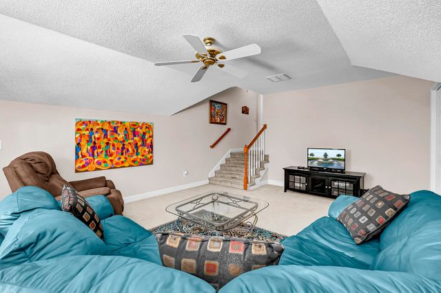 5472 Clearview Drive, North Charleston, SC 29420
