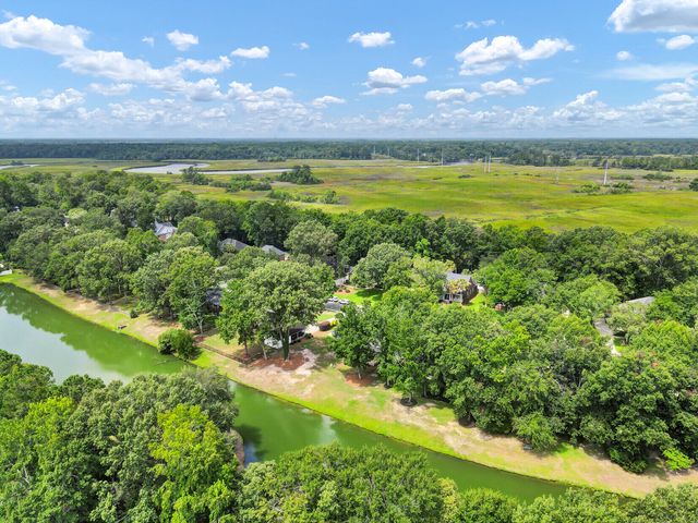 5472 Clearview Drive, North Charleston, SC 29420