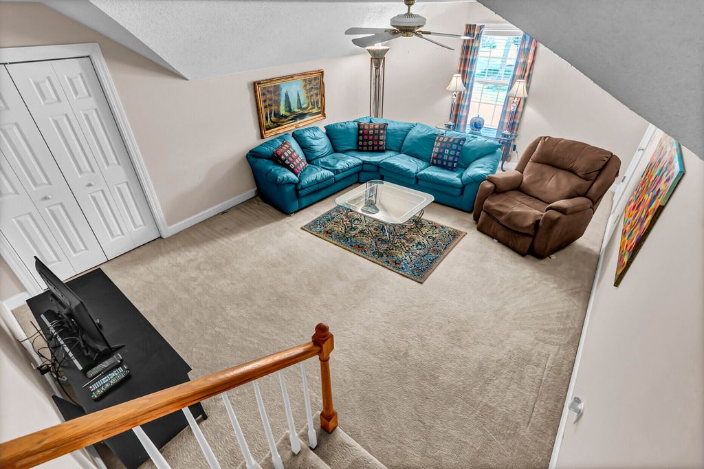 Image 35 of property listing at 5472 Clearview Drive, North Charleston, SC 29420