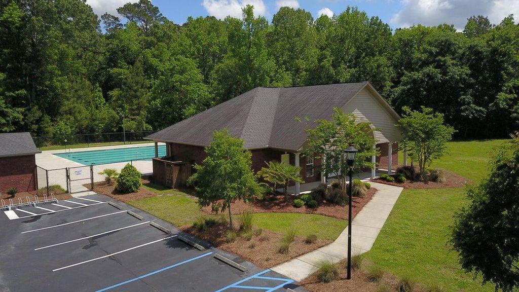 Image 51 of property listing at 5472 Clearview Drive, North Charleston, SC 29420