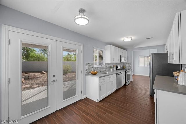 8205 Rocky Bluff Way, Las Vegas, NV 89129