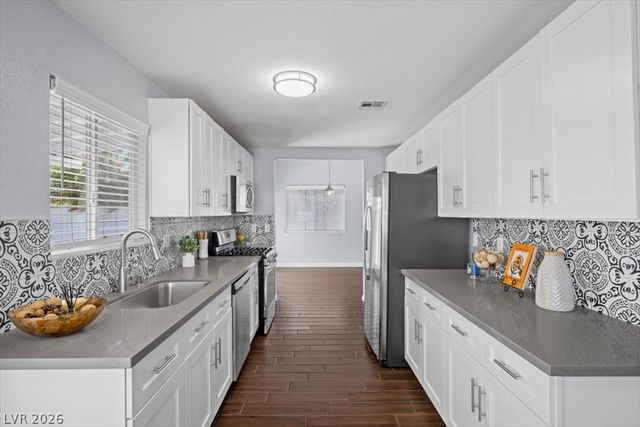 8205 Rocky Bluff Way, Las Vegas, NV 89129