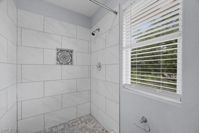 8205 Rocky Bluff Way, Las Vegas, NV 89129