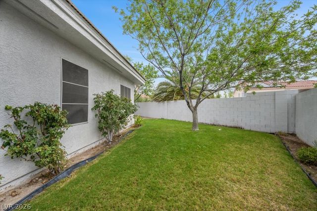 8205 Rocky Bluff Way, Las Vegas, NV 89129