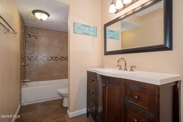 4433 N Stanton Street E210, El Paso, TX 79902