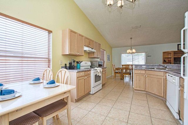 1529 INDIAN OAKS TRAIL, Kissimmee, FL 34747