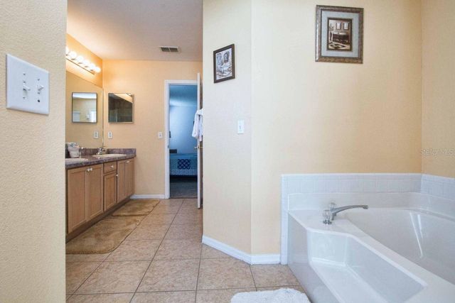 1529 INDIAN OAKS TRAIL, Kissimmee, FL 34747