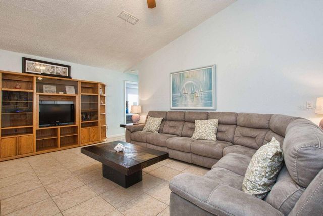 1529 INDIAN OAKS TRAIL, Kissimmee, FL 34747