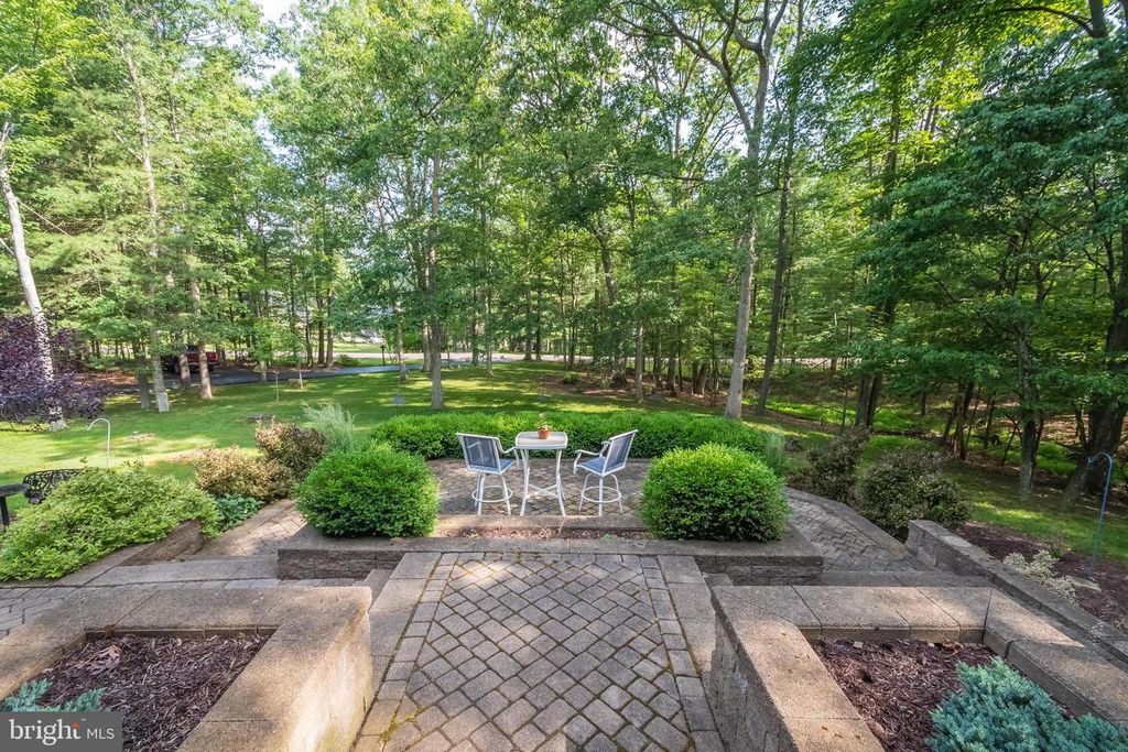 186 THORNBERRY RD, Oakland, MD 21550