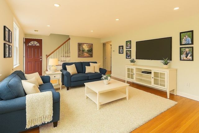 14 Web Rd, Georgetown, MA 01833