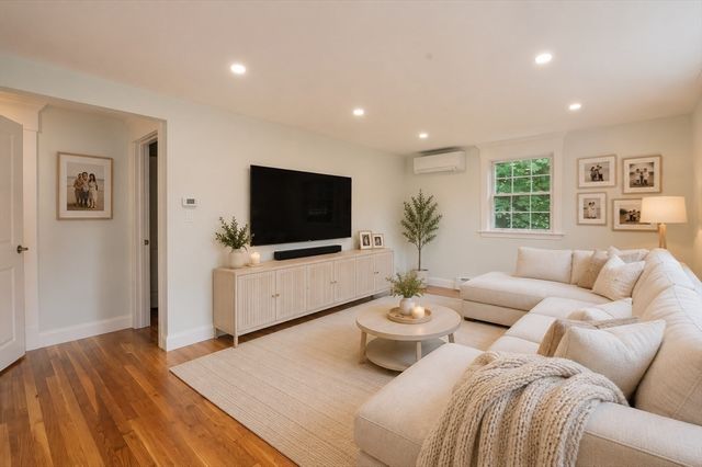 14 Web Rd, Georgetown, MA 01833