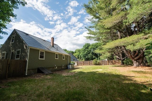 14 Web Rd, Georgetown, MA 01833