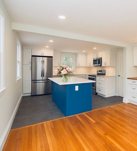 14 Web Rd, Georgetown, MA 01833