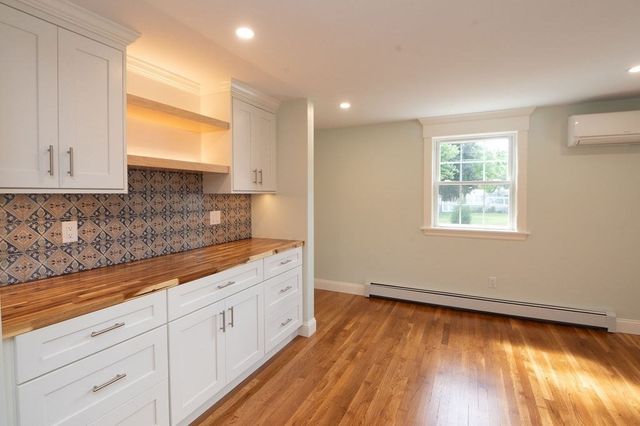 14 Web Rd, Georgetown, MA 01833