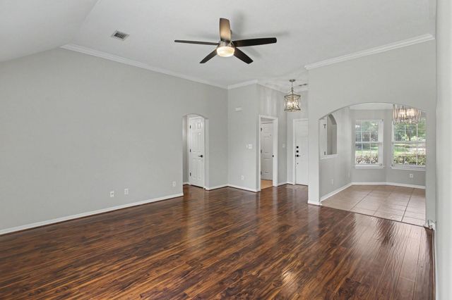 10718 Fairview Drive, Conroe, TX 77385