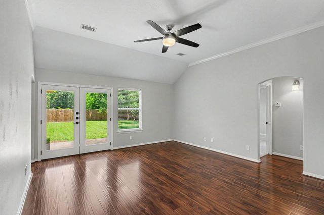 10718 Fairview Drive, Conroe, TX 77385