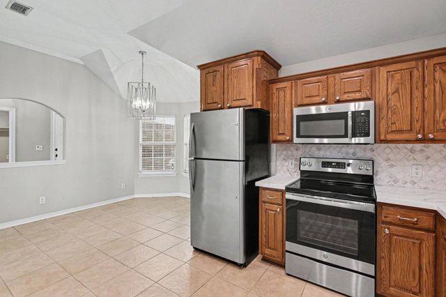 10718 Fairview Drive, Conroe, TX 77385