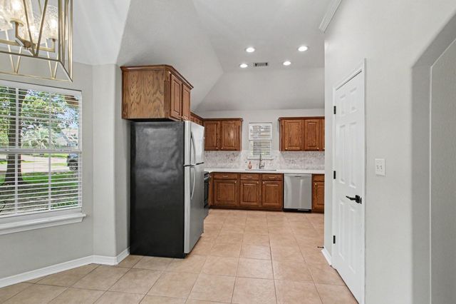 10718 Fairview Drive, Conroe, TX 77385