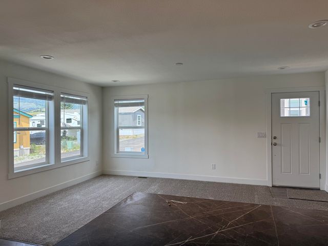 1 Corral Lane #38, Ashland, OR 97520