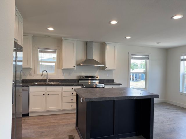 1 Corral Lane #38, Ashland, OR 97520