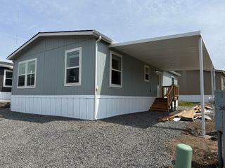 1 Corral Lane #38, Ashland, OR 97520