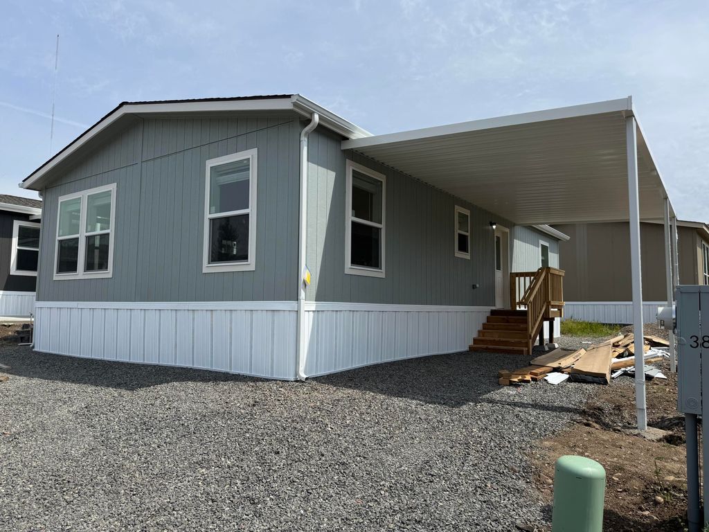 1 Corral Lane #38, Ashland, OR 97520