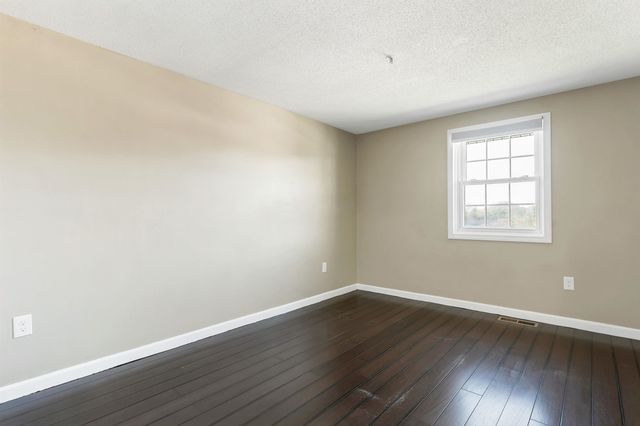 316 Elmwood Drive, Hudson, NH 03051
