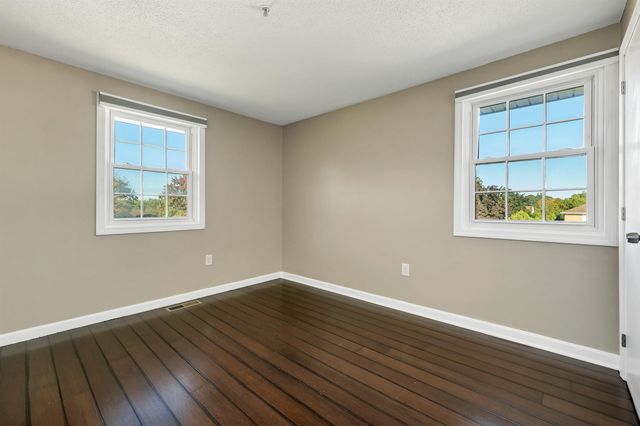 316 Elmwood Drive, Hudson, NH 03051