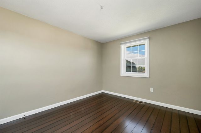 316 Elmwood Drive, Hudson, NH 03051