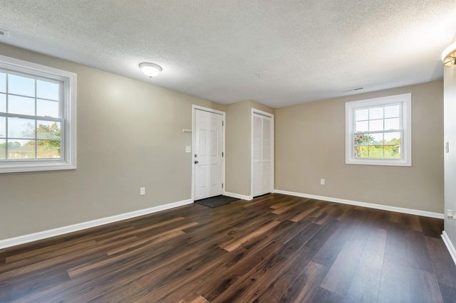 316 Elmwood Drive, Hudson, NH 03051