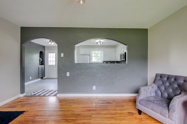 1375 Moss Rd, Clarksville, TN 37043